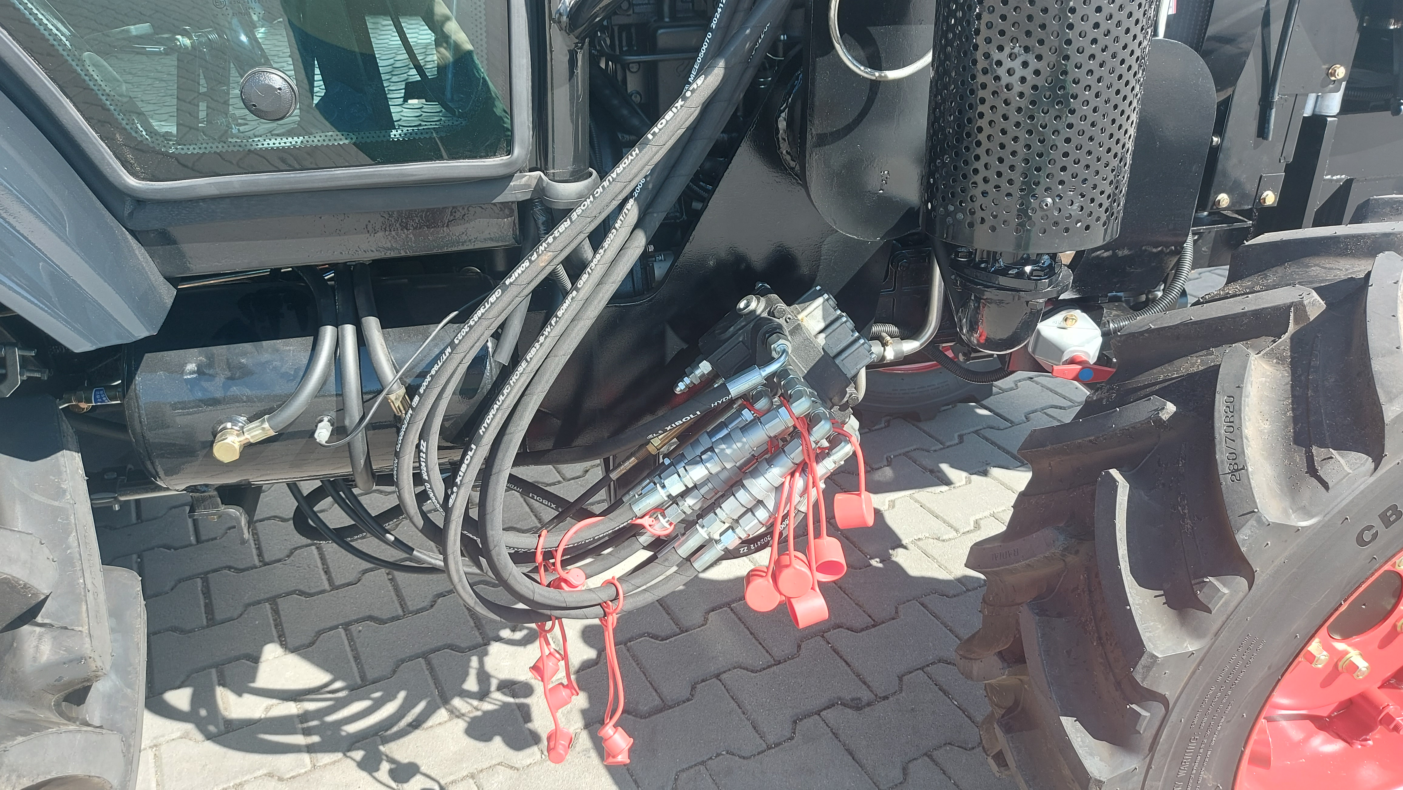 TAVOL 604 TE BIG nakladač 4v1